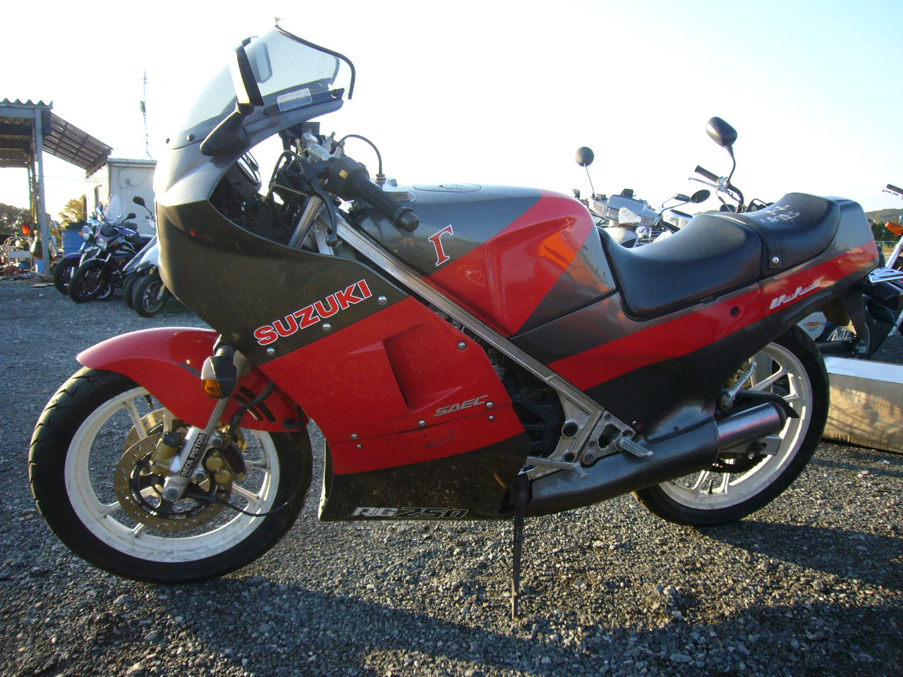 Продажа SUZUKI RG250 GAMMA (СУЗУКИ МОТОЦИКЛ) по низким ценам в АВТОБЭСТ