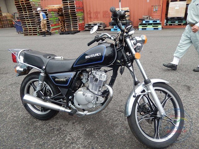 SUZUKI GN125H