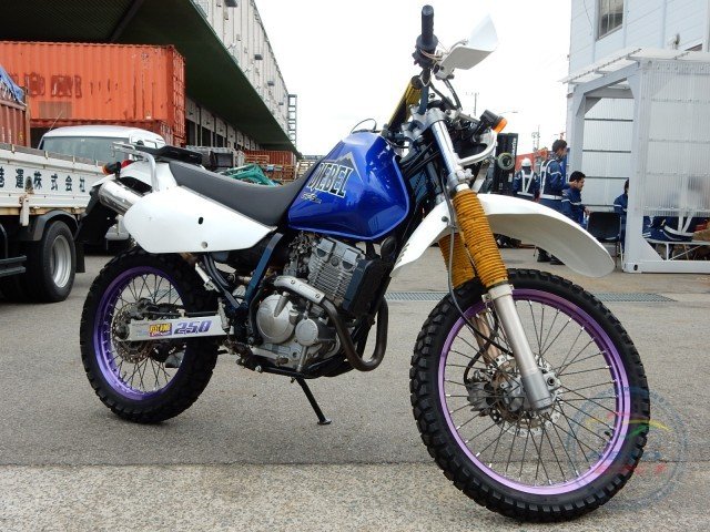 Suzuki dr250r технические характеристики