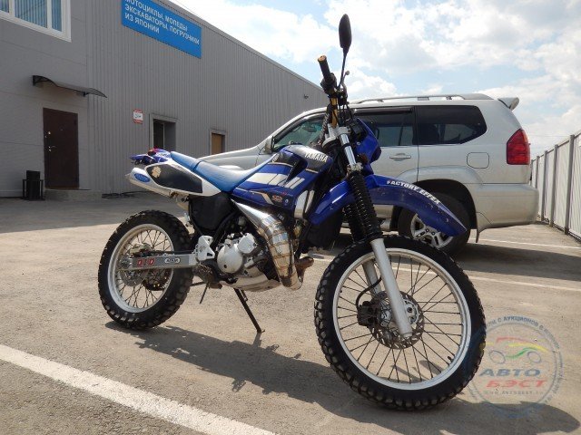 YAMAHA DT230 LANZA