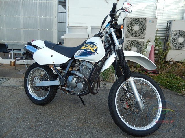 SUZUKI DR250R -S