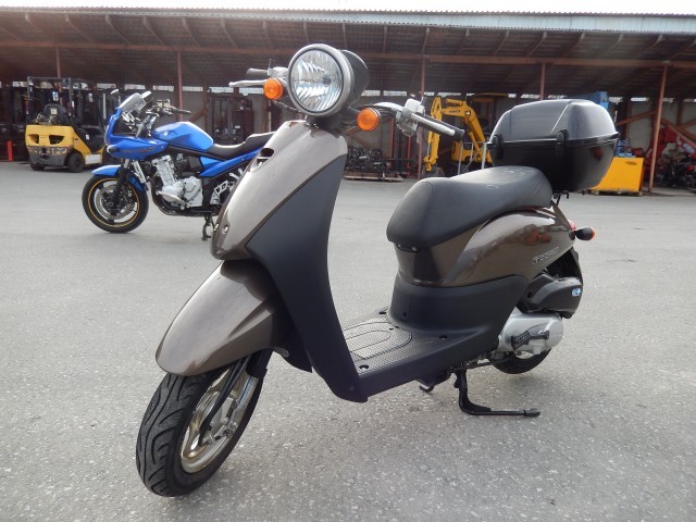 Скутер honda today