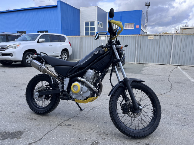 YAMAHA TRICKER