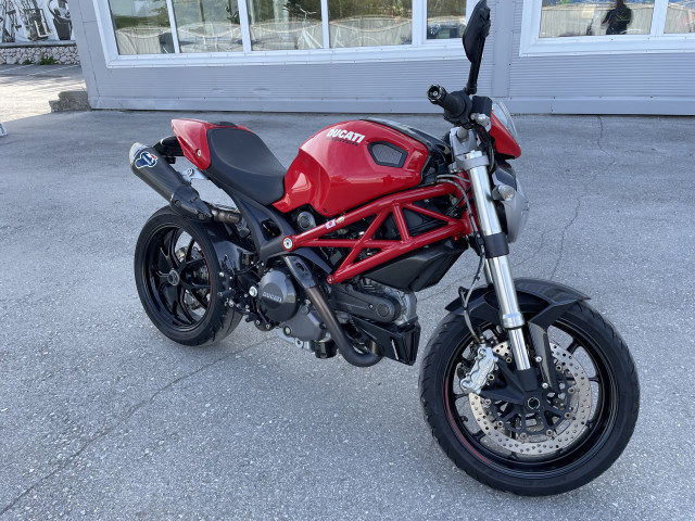 DUCATI MONSTER 796 ABS