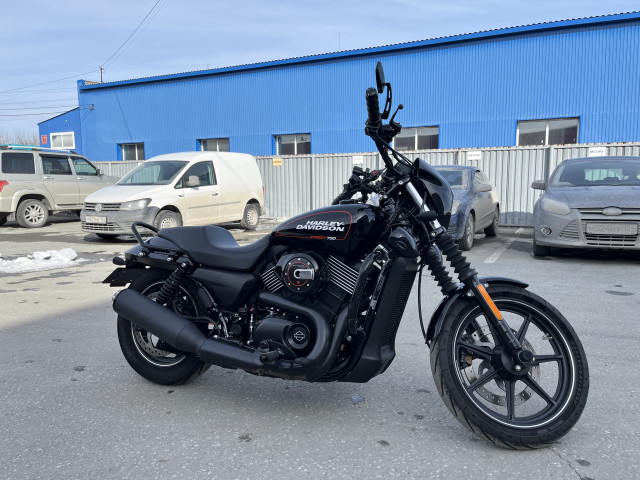 HARLEY-DAVIDSON XG750 STREET ROD