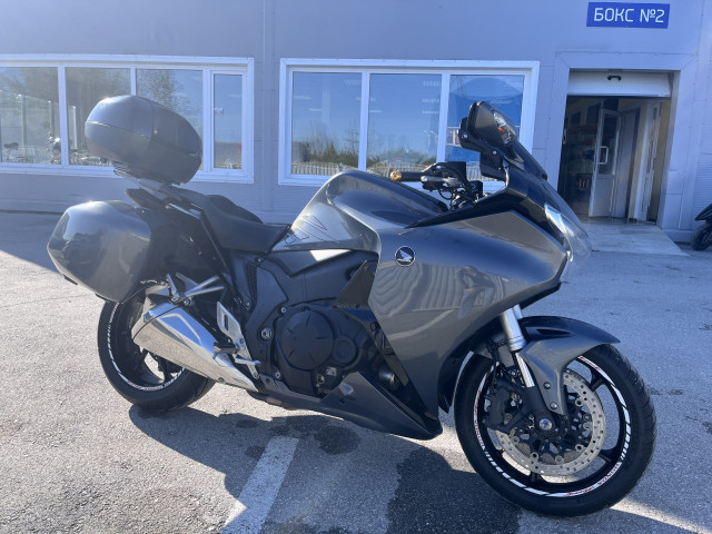 HONDA VFR1200F