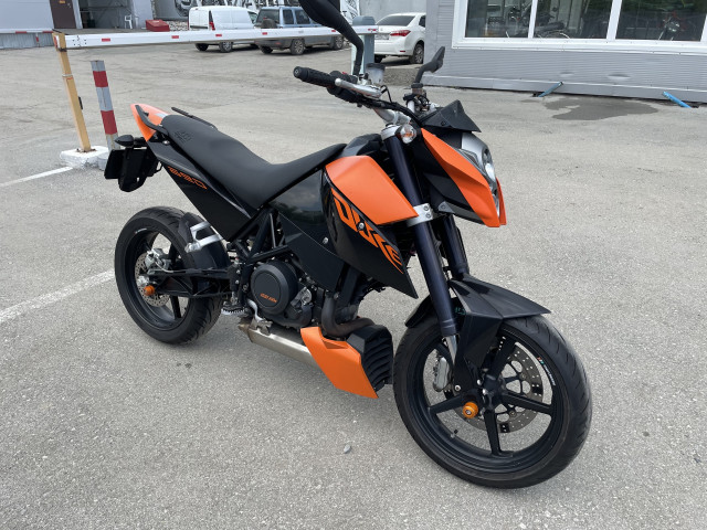 KTM 690 DUKE