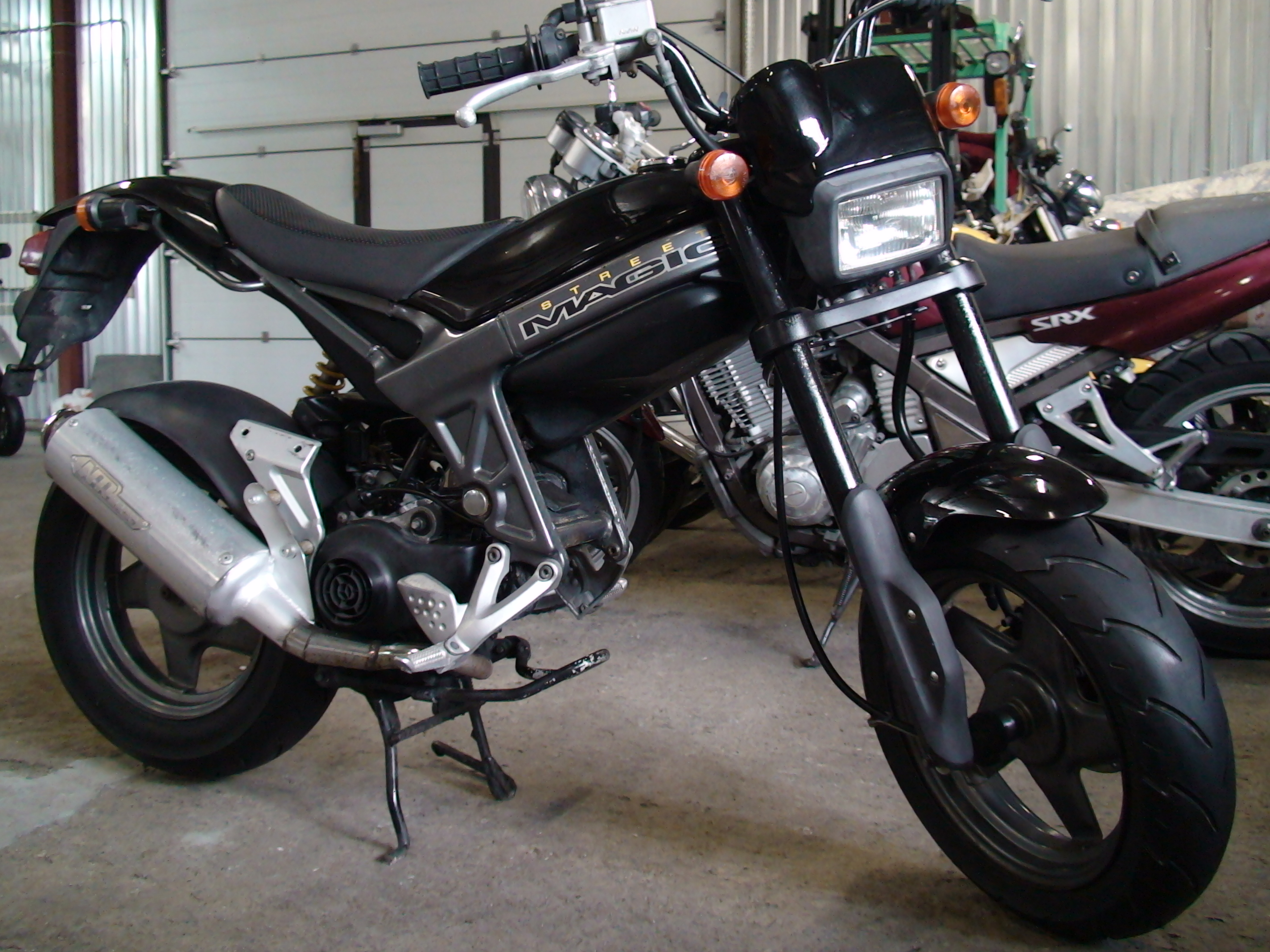 Suzuki street magic ii