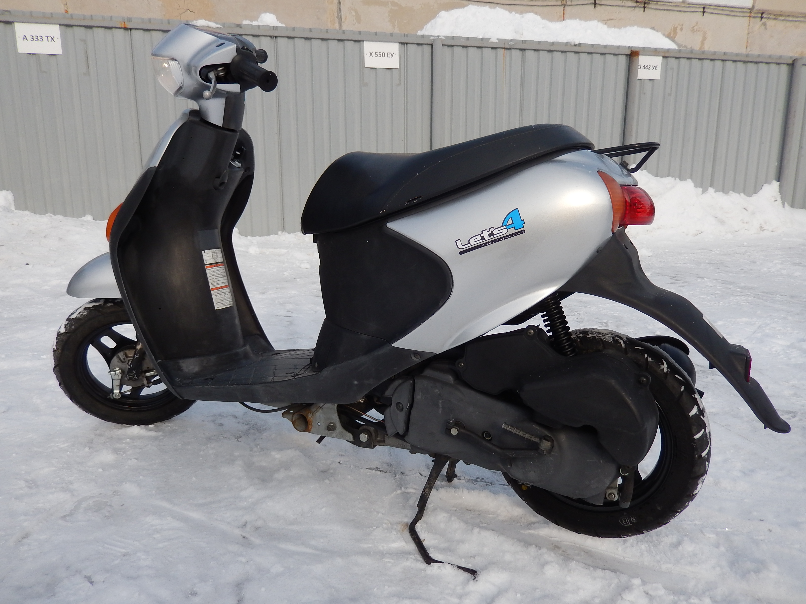 Скутер suzuki lets 4