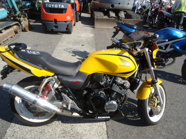 Honda cb400sf vtec 2