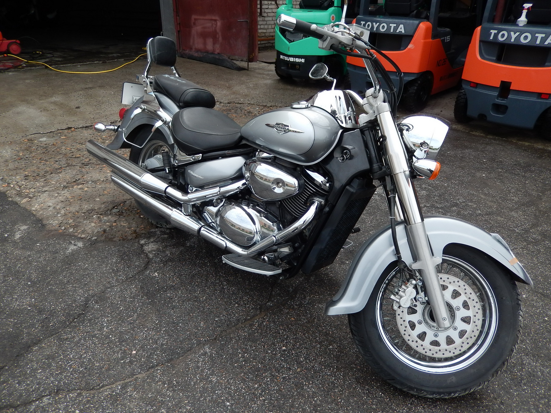 Suzuki intruder vl400 classic