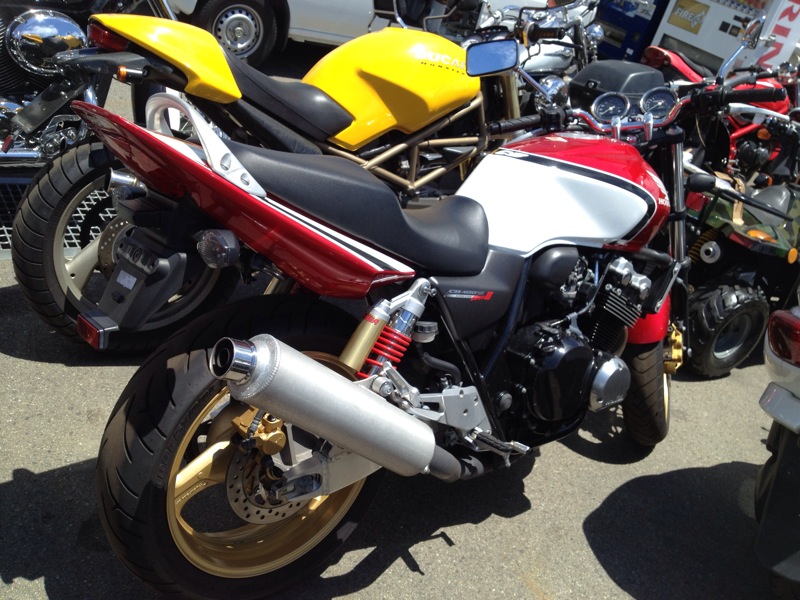 Honda cb400sf vtec 3