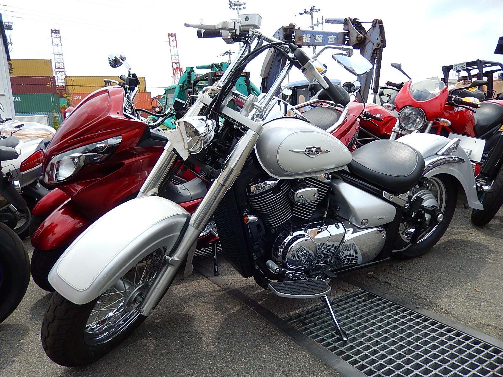 Suzuki intruder 400 classic