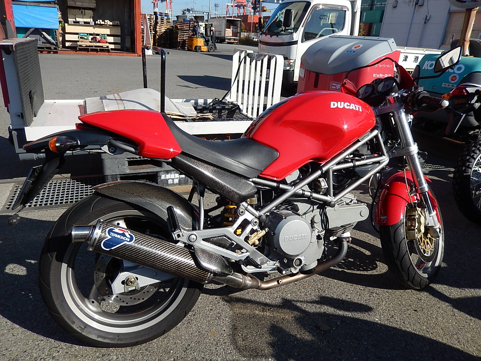 Ducati Monster 400 2001. Дукати м 400 1994 года. Ducati турист 2000000. Дукати продают. Купить мотоцикл в амурской