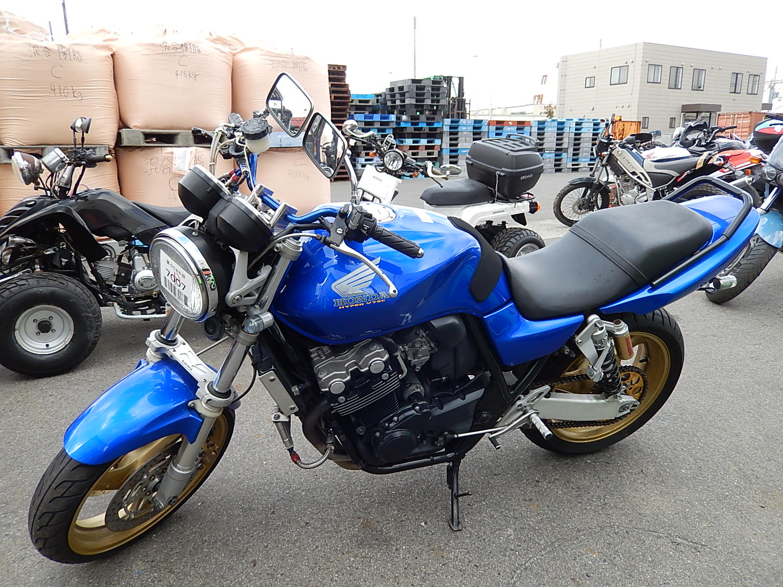 Honda cb400sfv 4abs