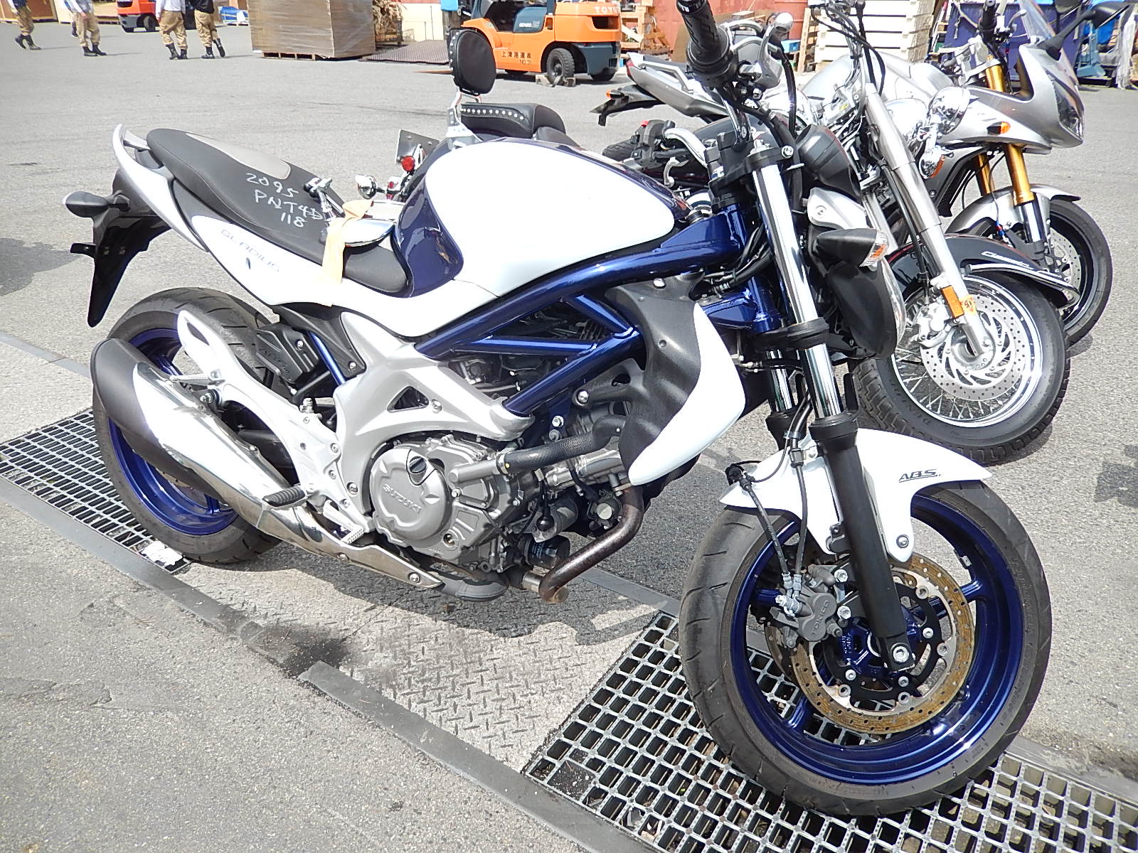 Suzuki gladius 400 обзор