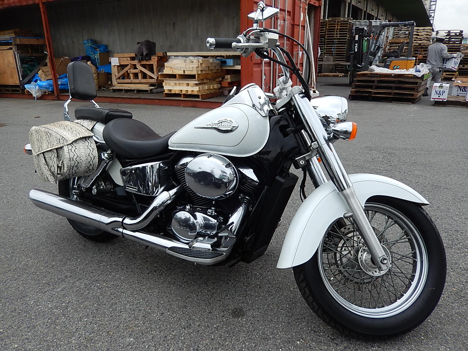 Мотоцикл honda shadow 400