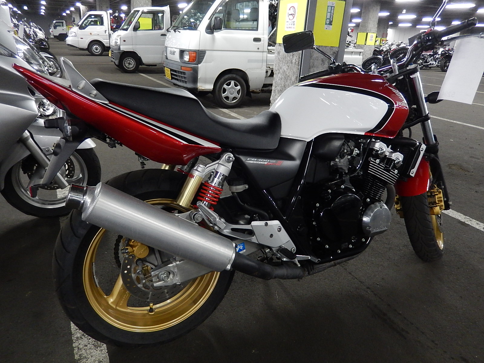 Honda cb400sf vtec 3