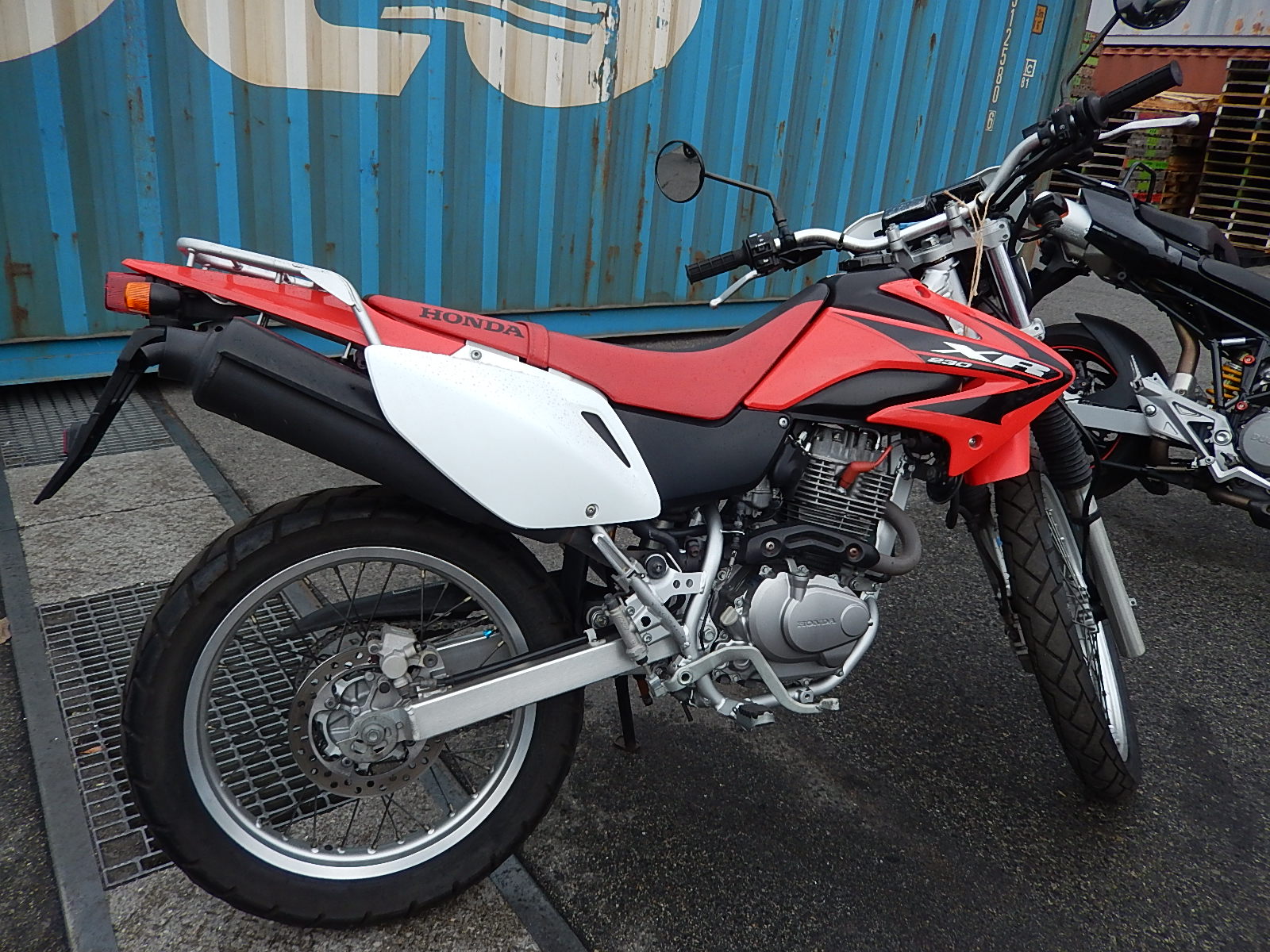 Honda xr 230