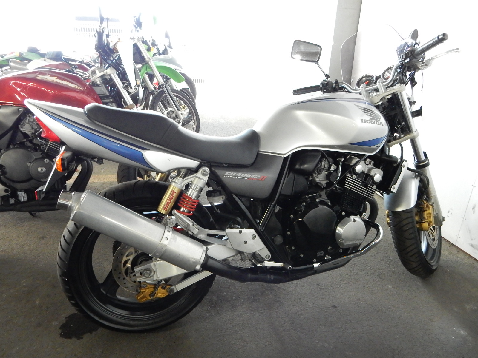 Honda cb400sf vtec 2