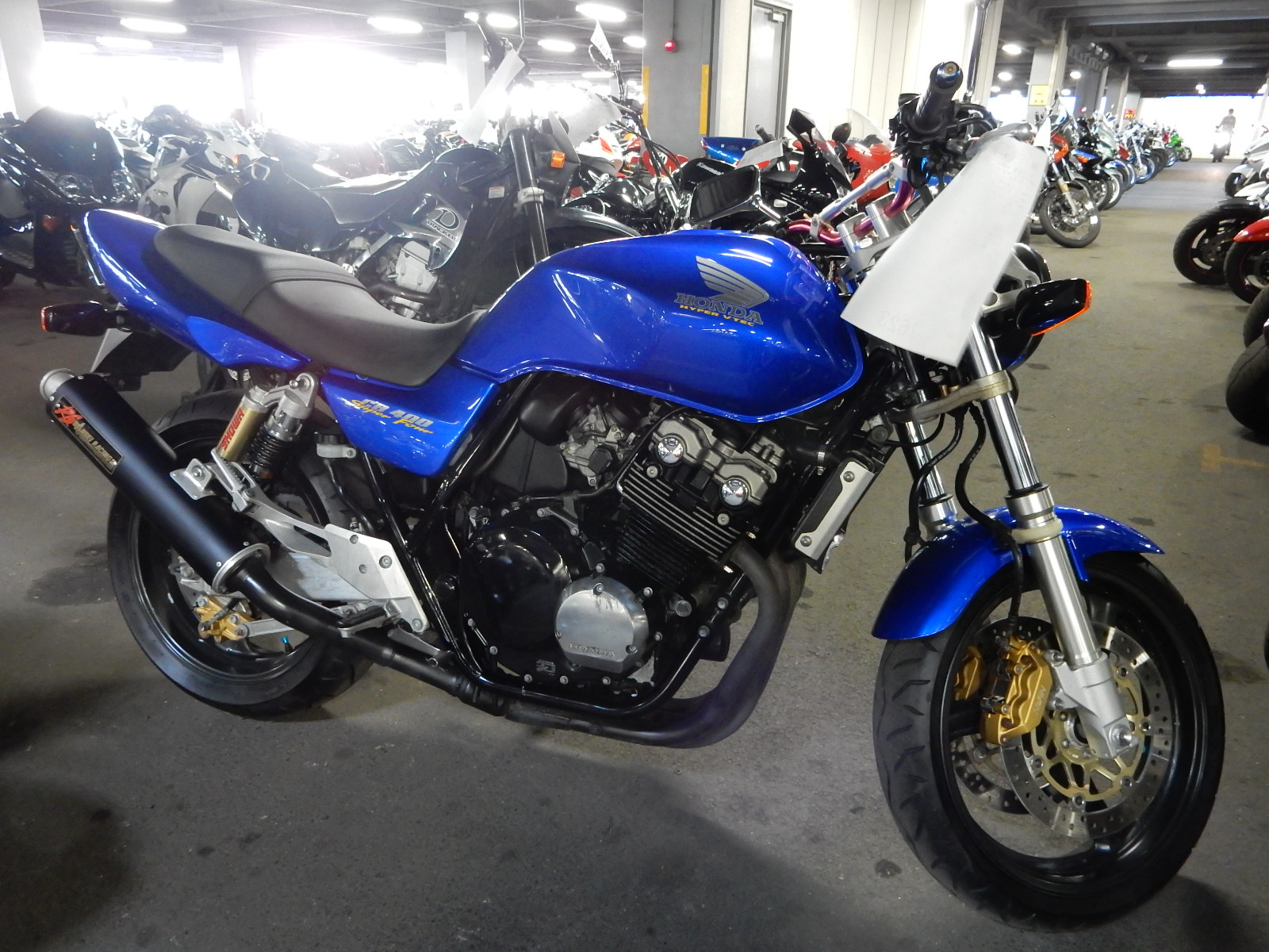 Honda cb400sf vtec 2