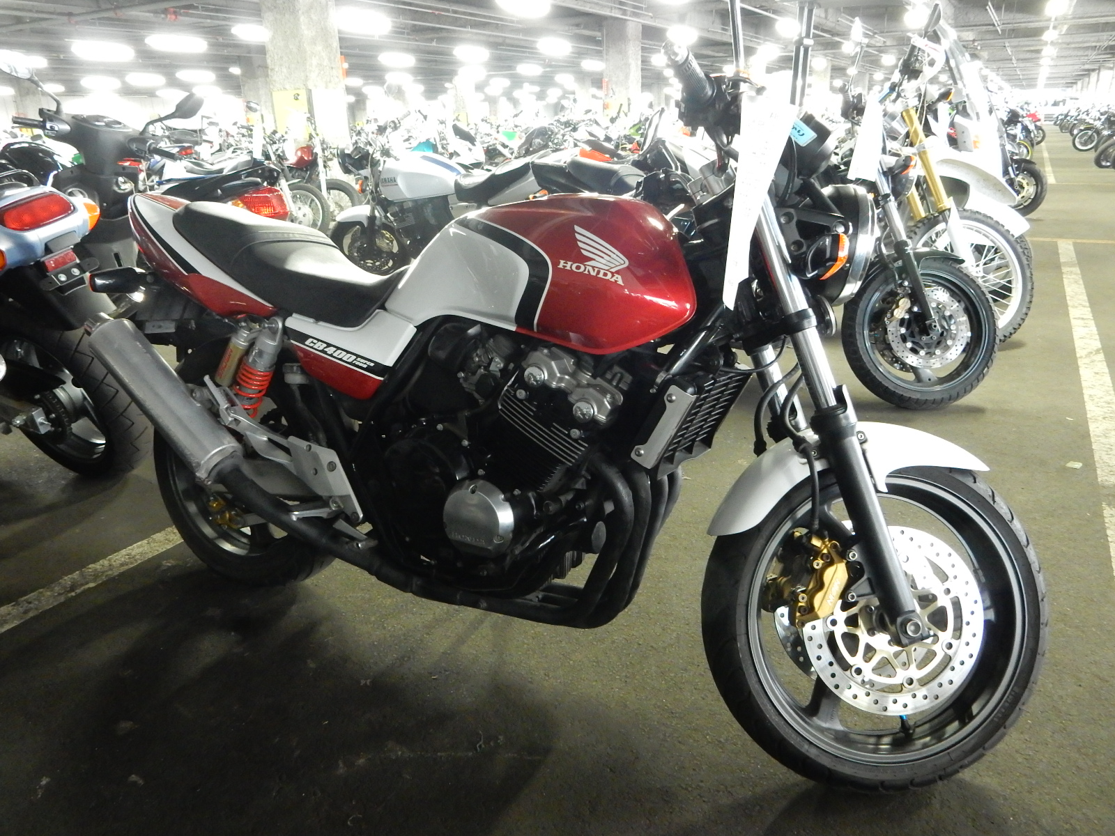 Honda cb400sf vtec 2