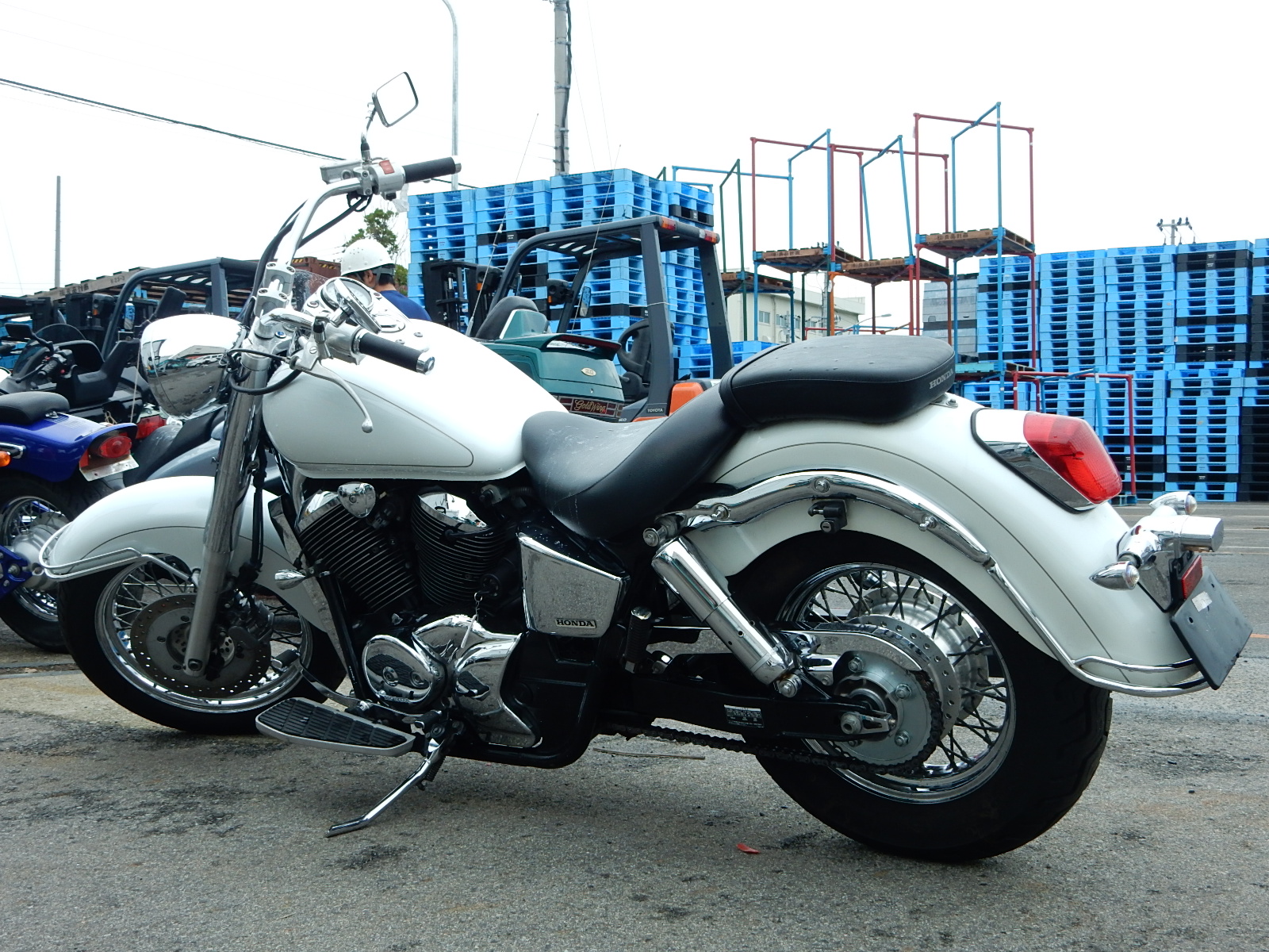 Мотоцикл honda shadow 400