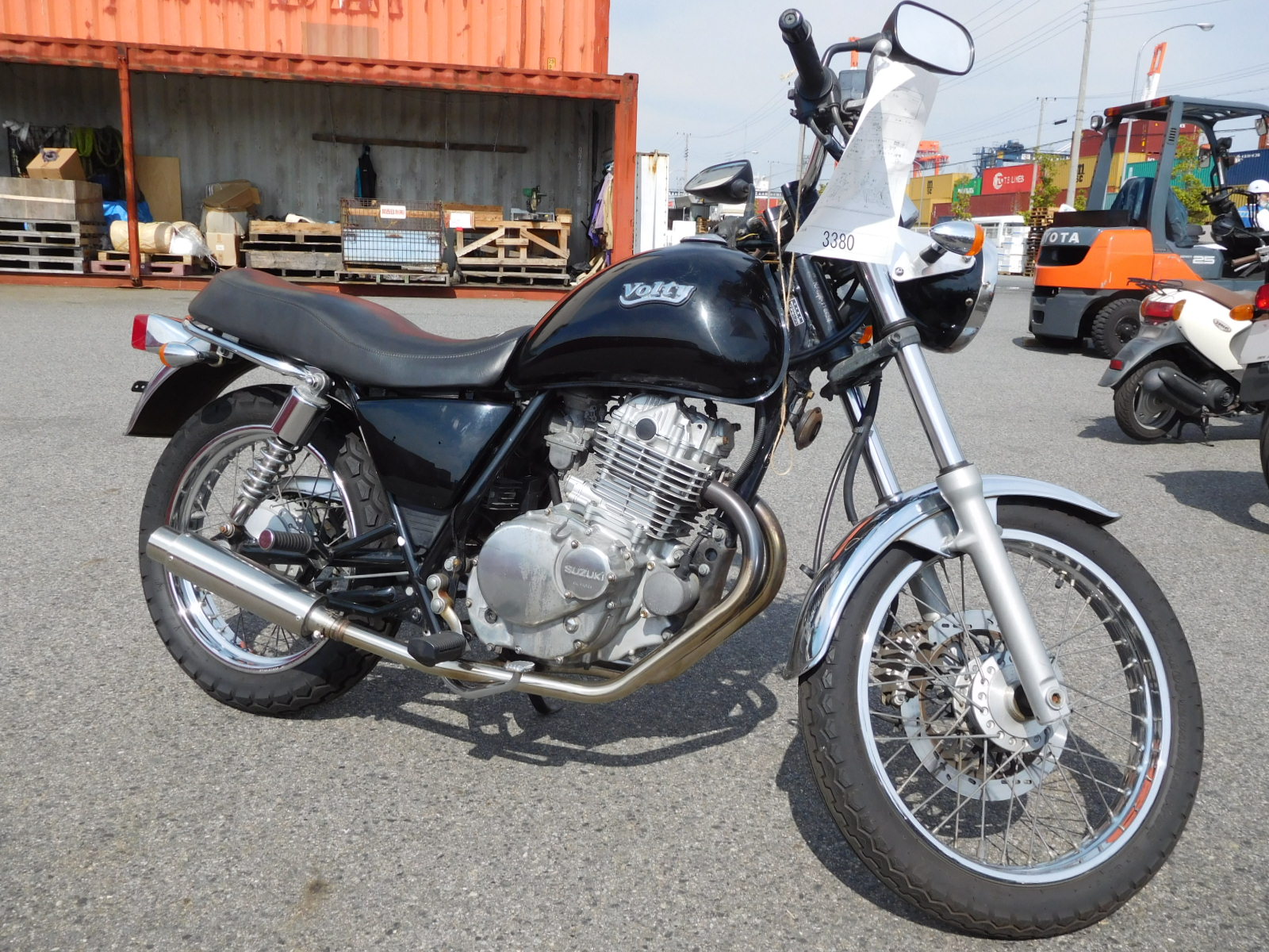 Suzuki volty 400