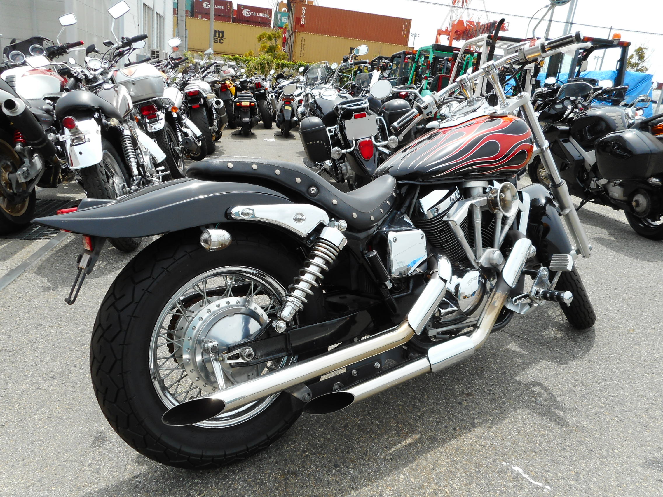 Honda shadow 750 slasher