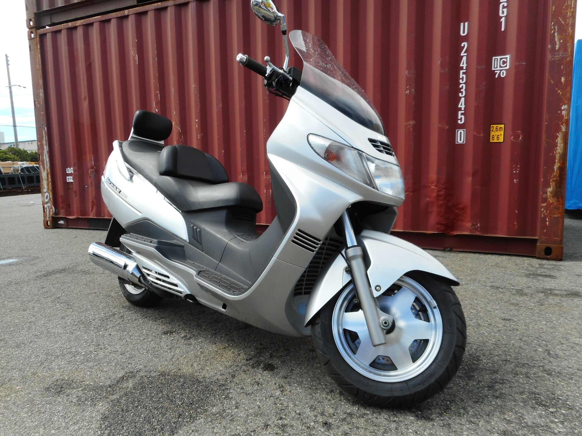 Suzuki sky wave 400