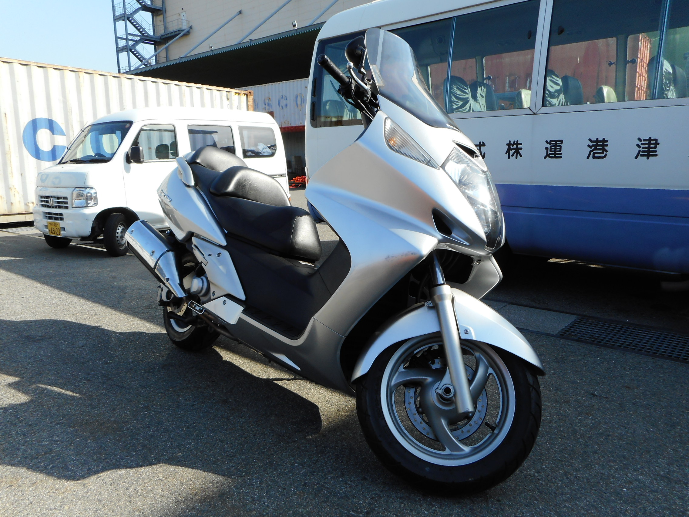 Honda silver wing. Honda Silver 600. Honda Silver Wing 600 2001. Honda Сильвер Винг 600.