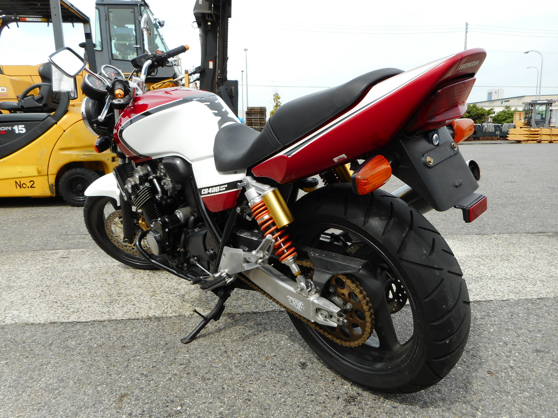 Honda cb400sf vtec 2