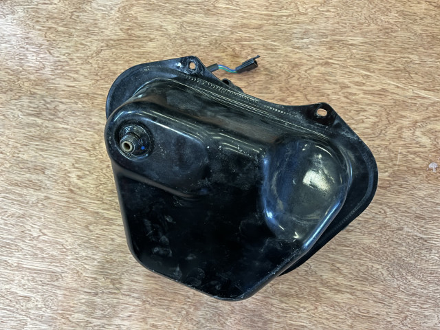 Продажа контрактной запчасти Бензобак для HONDA TODAY (ХОНДА МОПЕД ...